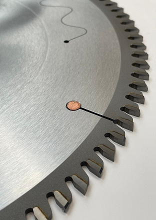 Основная пила WoodTec для форматно-раскроечных станков Ø300 х 30 х 3,2 / 2,2 Z = 96 FZ/TR