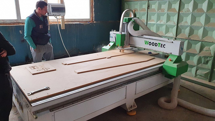 Фрезерно-гравировальный станок с ЧПУ WoodTec H 1325L