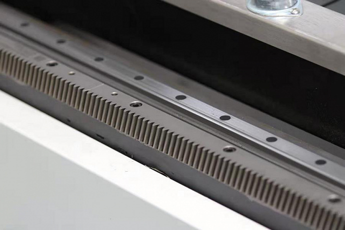 Оптоволоконный лазерный станок для резки металла MetalTec 1530 B (RECI-1000 W)