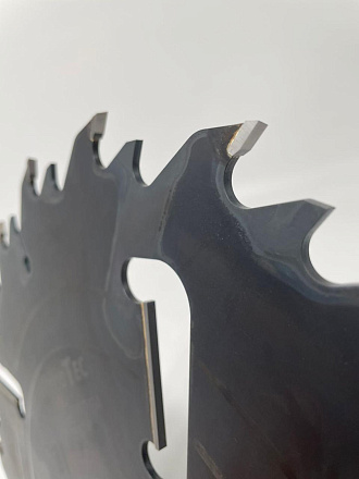 Пила дисковая Ø400 х 50 х 4,2/2,8 Z = (18 + 18) + 4 WoodTec