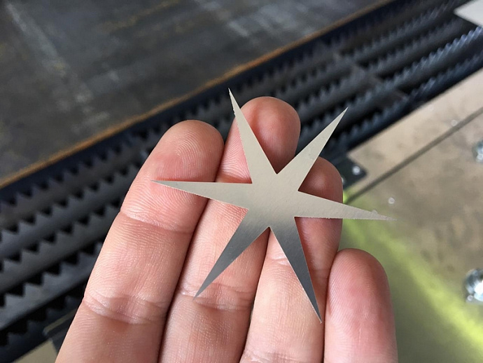 Оптоволоконный лазерный станок для резки металла MetalTec 1530 (1000W)