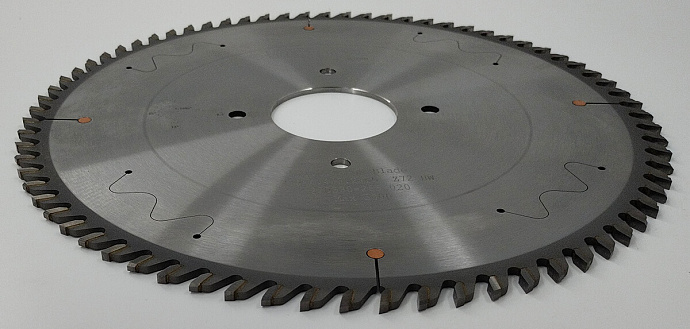 Пила основная Ø320 х 65 х 4,4 / 3,2 Z = 72 WoodTec