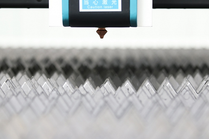 Оптоволоконный лазерный станок для резки металла MetalTec 1530 B (RECI-1000 W)