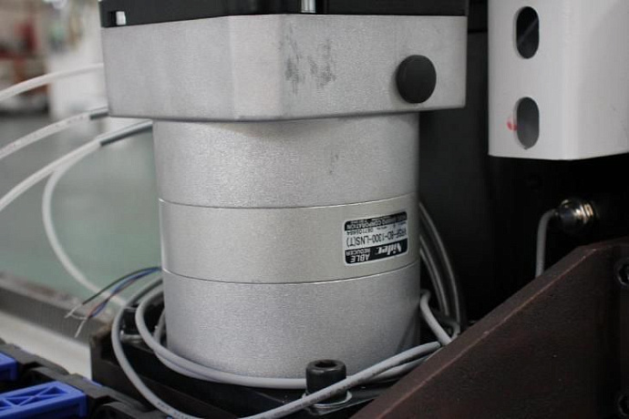 Автоматический сверлильно-присадочный станок с ЧПУ WoodTec HBM 510L