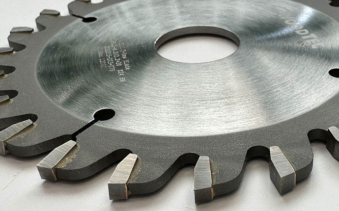 Подрезная коническая пила WoodTec для форматно-раскроечных станков Ø100 х 20 х 3,1-4,3 Z = 24 KON