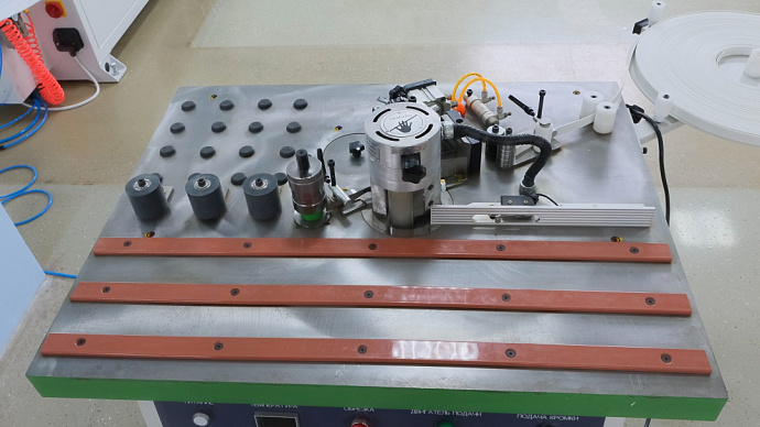 Кромкооблицовочный станок с ручной подачей WoodTec VECTOR NEW